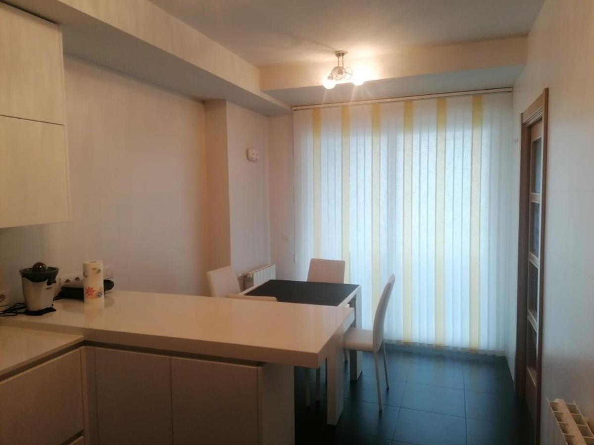 Apartamento Praga Vitoria-Gasteiz Exterior photo